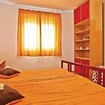 Apartment 43 Pula