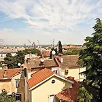 Apartment 43 Pula