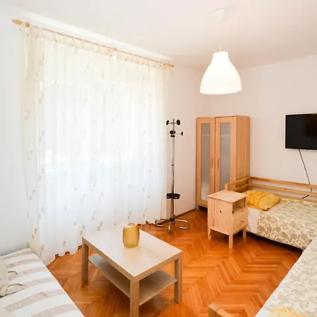 Apartment 43 Pula